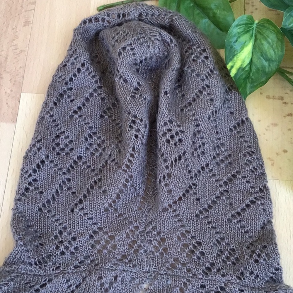 Urban Outfitters RARE Lux Crochet Granny Hooded Cardigan Sweater - Picture 12 of 12